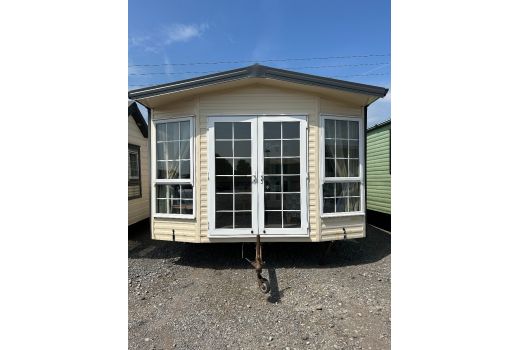 BRENTMERE PLAZA 38X13 3BED REF: C2299